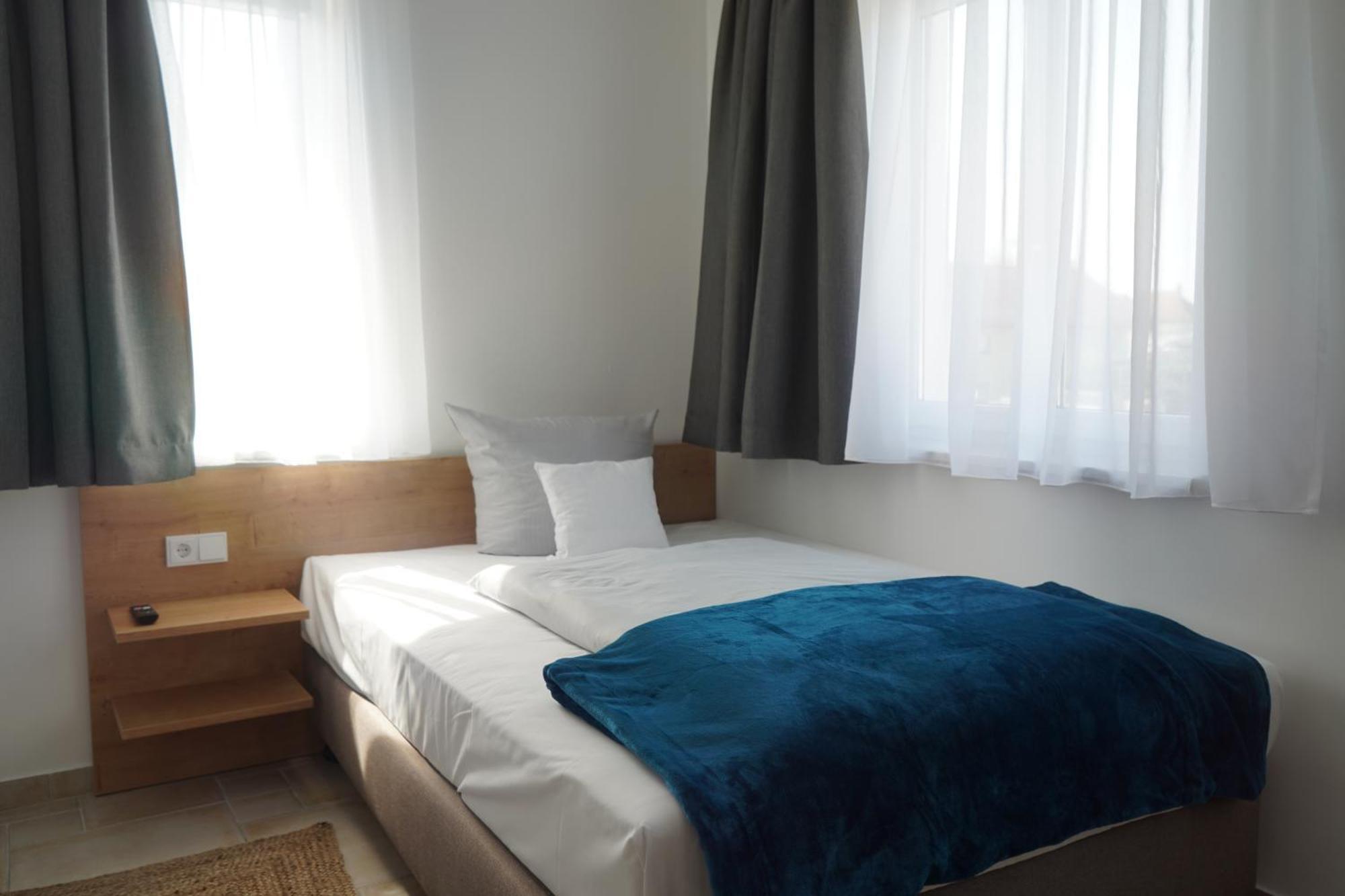 Eco Motel Wallersdorf Ngoại thất bức ảnh