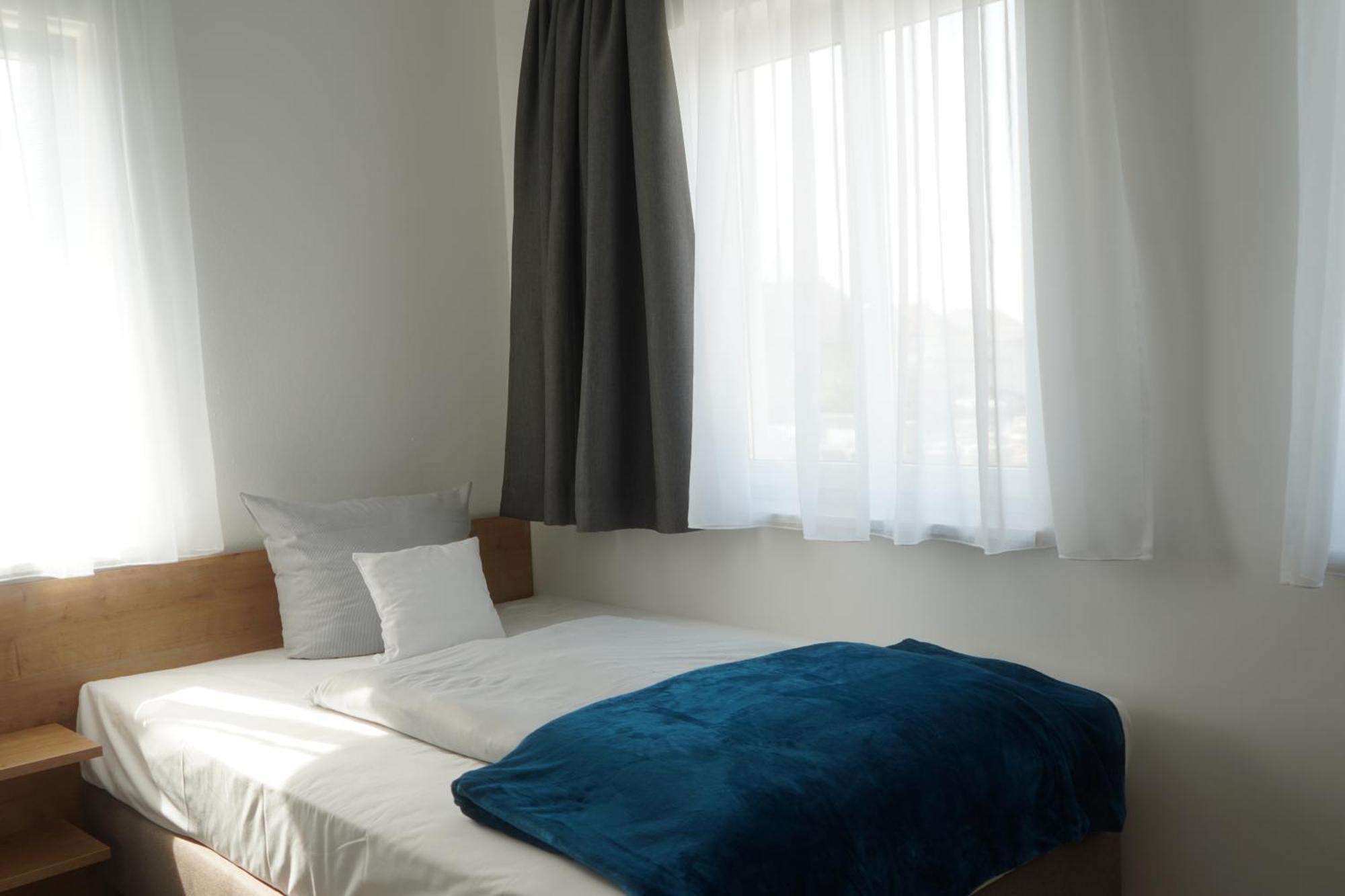 Eco Motel Wallersdorf Ngoại thất bức ảnh